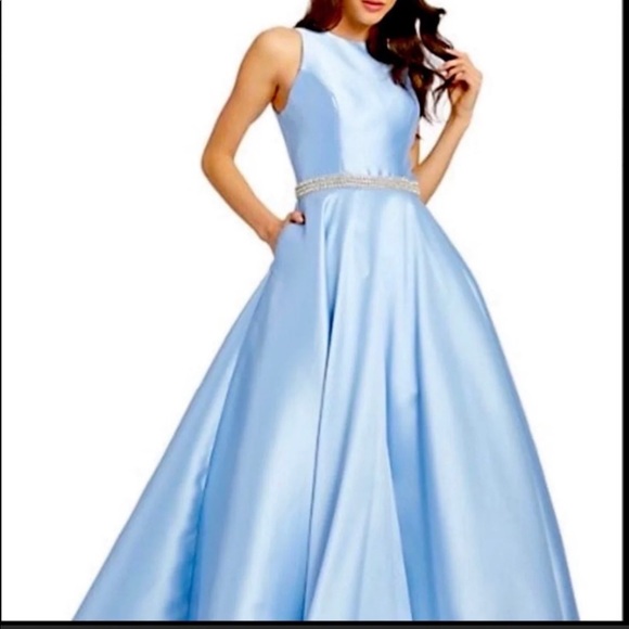 Size 6 - Picture 2 of 3